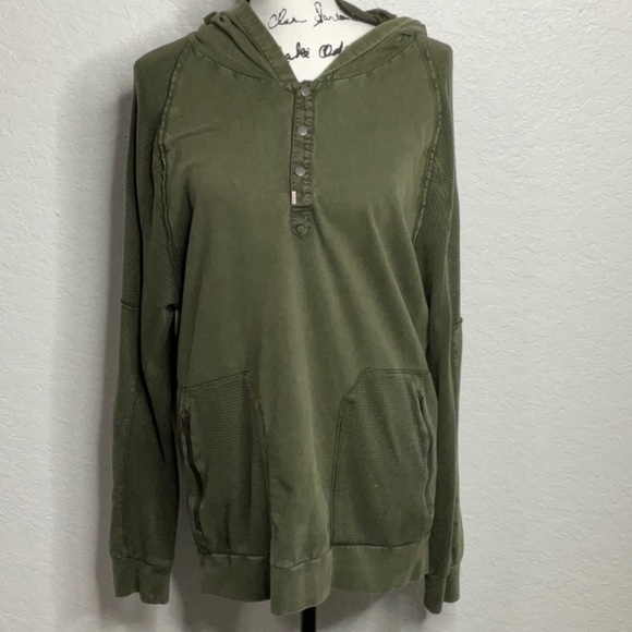 05- Calvin Klein EUC Long Sleeve, Olive Green Henley/Hoodie Top. Size Large. - Picture 1 of 3